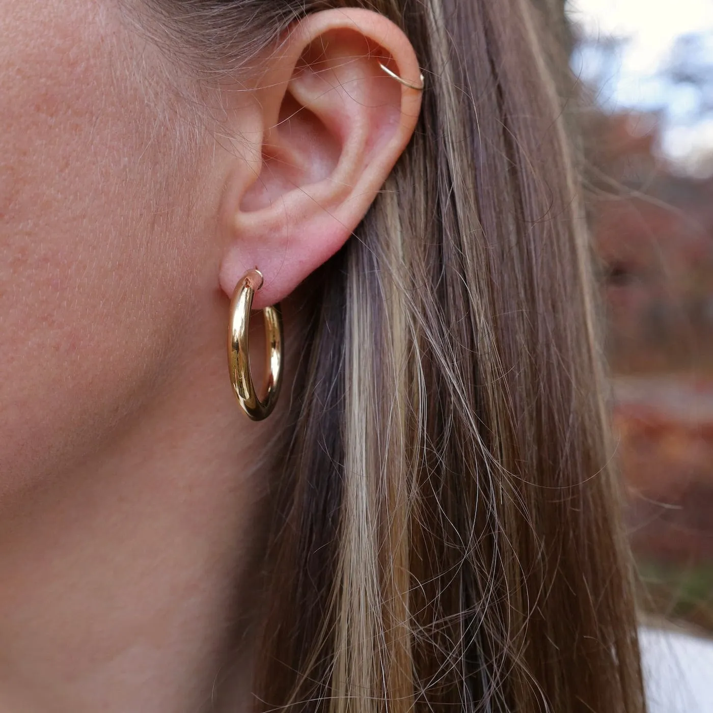 14k Yellow Gold 4x30mm Tube Hoop