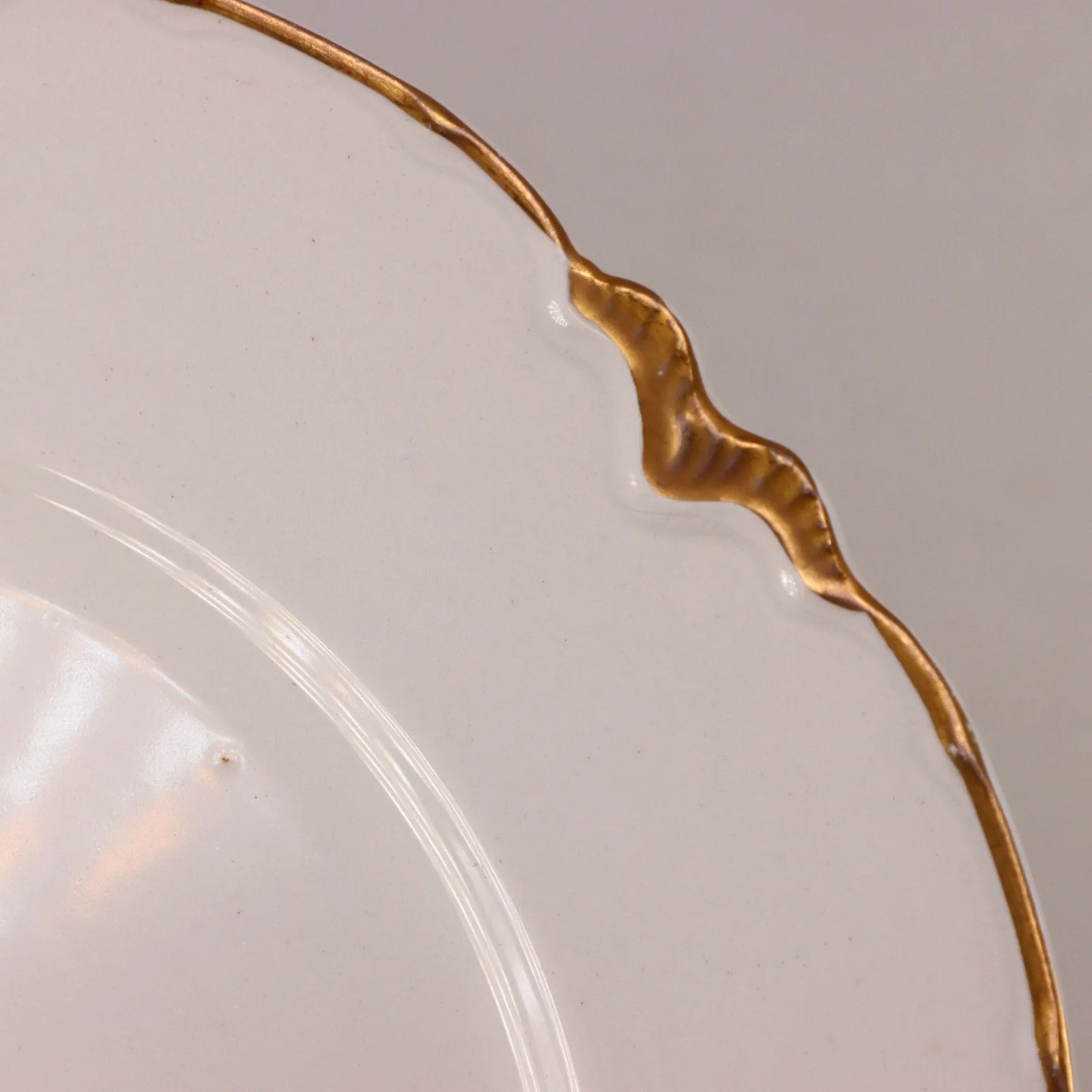 Johnson Bros Chantilly Gold Luncheon Plate 9 1/2" Gold Trim China England