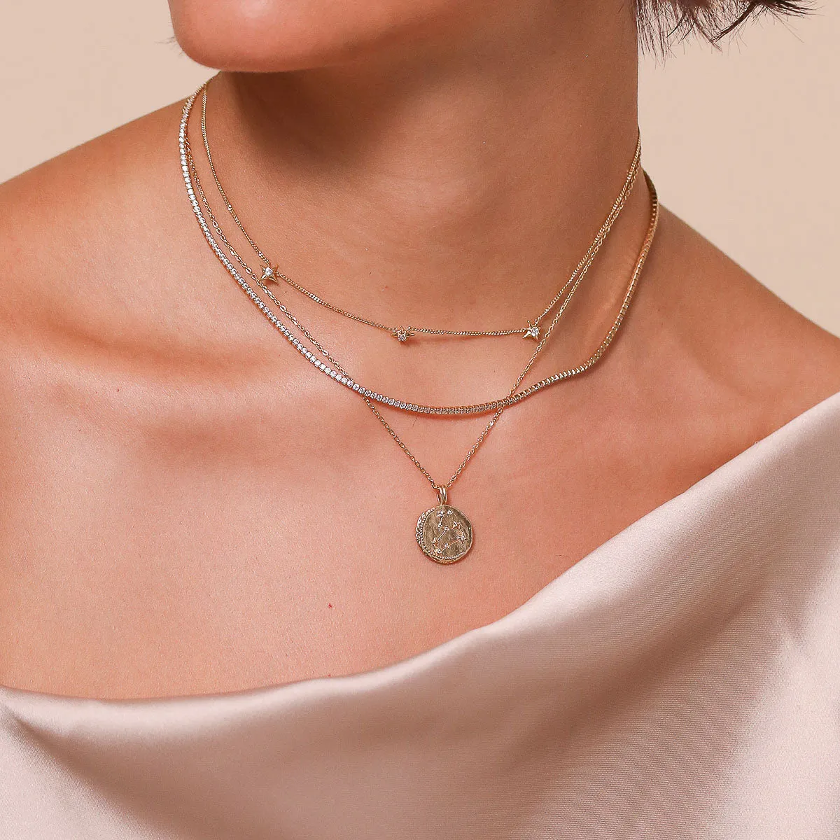 Leo Zodiac Pendant Necklace in Gold