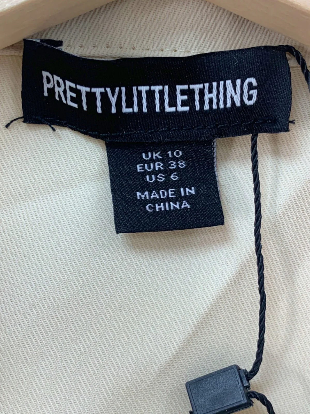 PrettyLittleThing Cream Floral Corsage Detail Blazer Dress UK 10