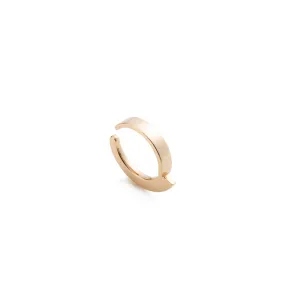 "Beluga" Ear Cuff