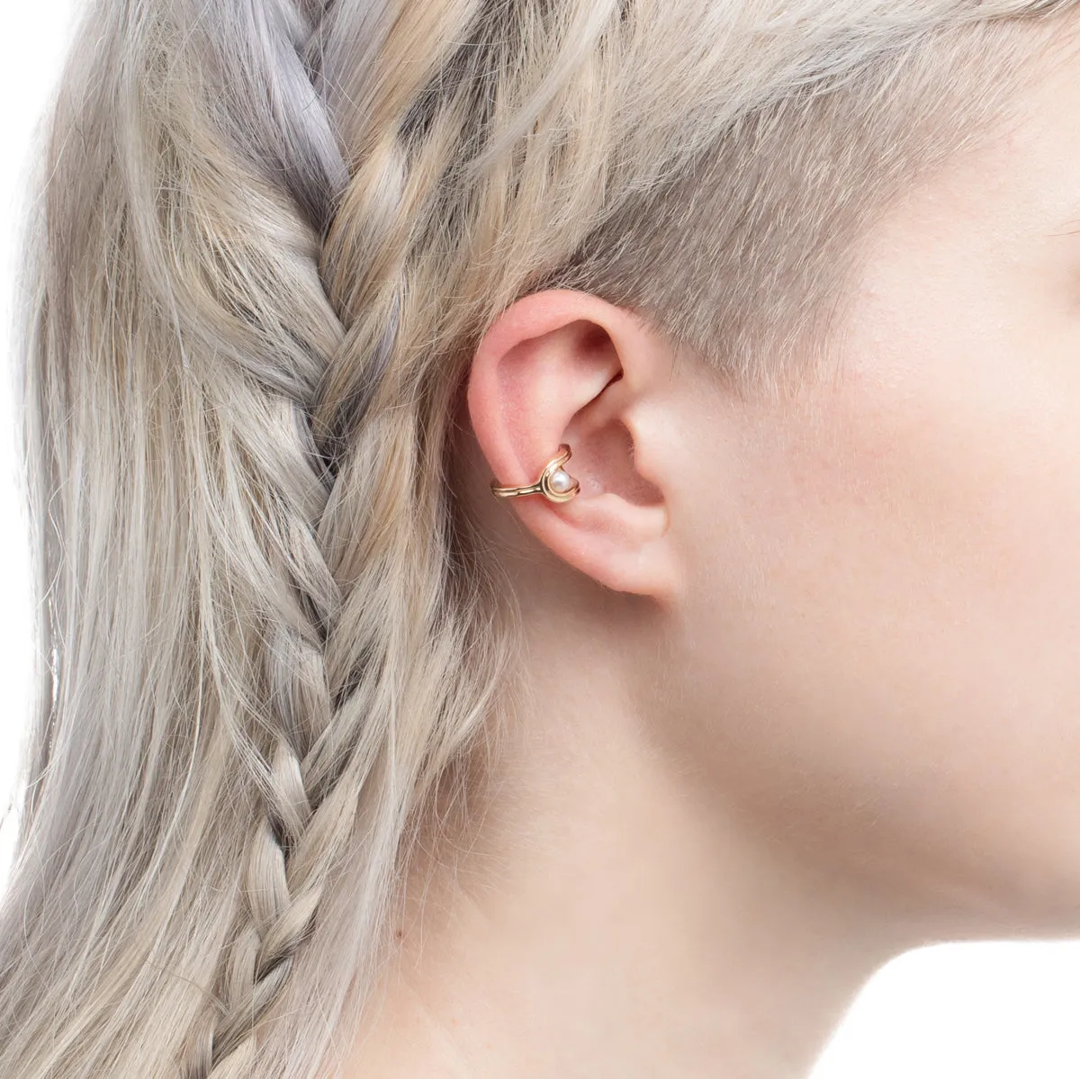 "Beluga" Pearl Ear Cuff