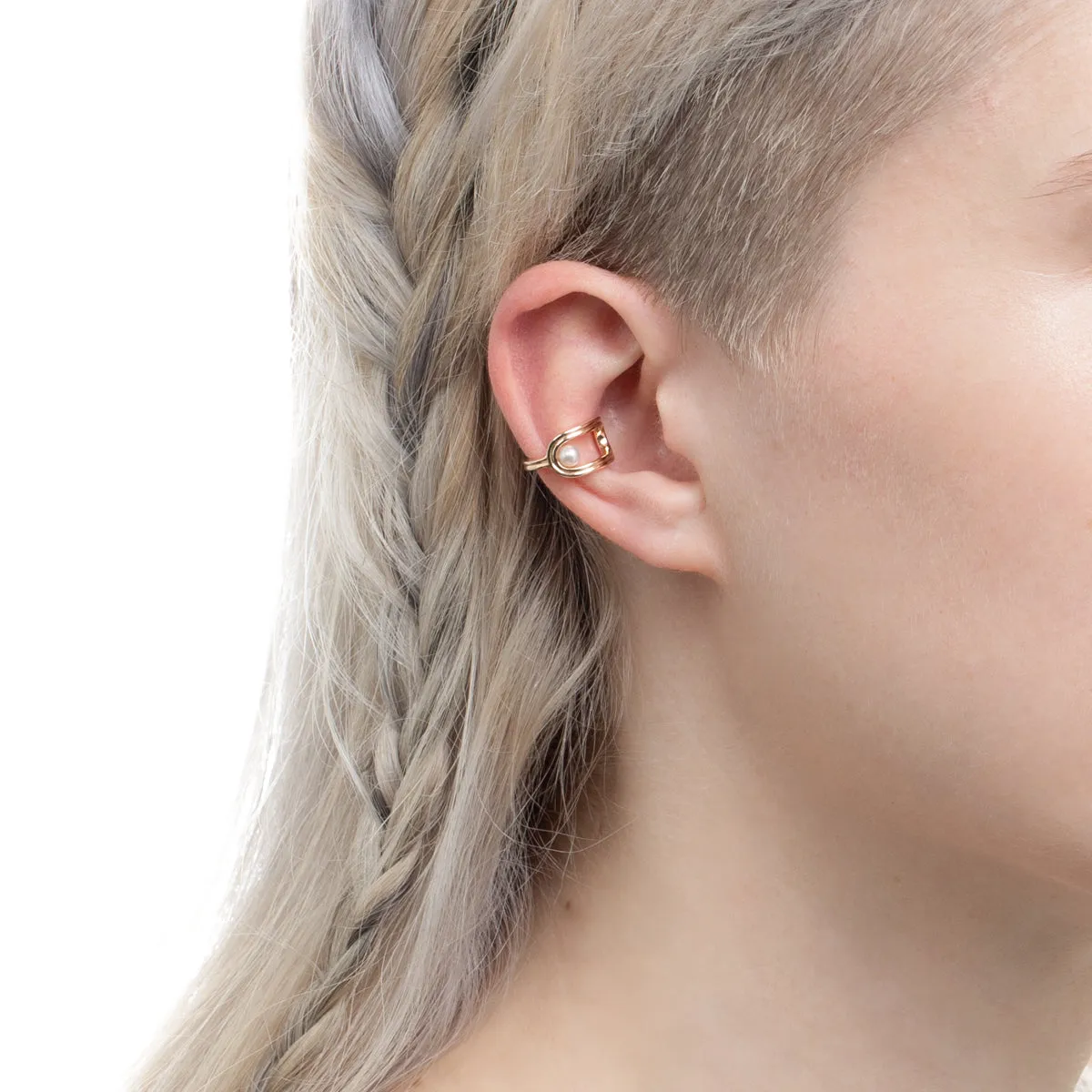"Beluga" Pearl Ear Cuff