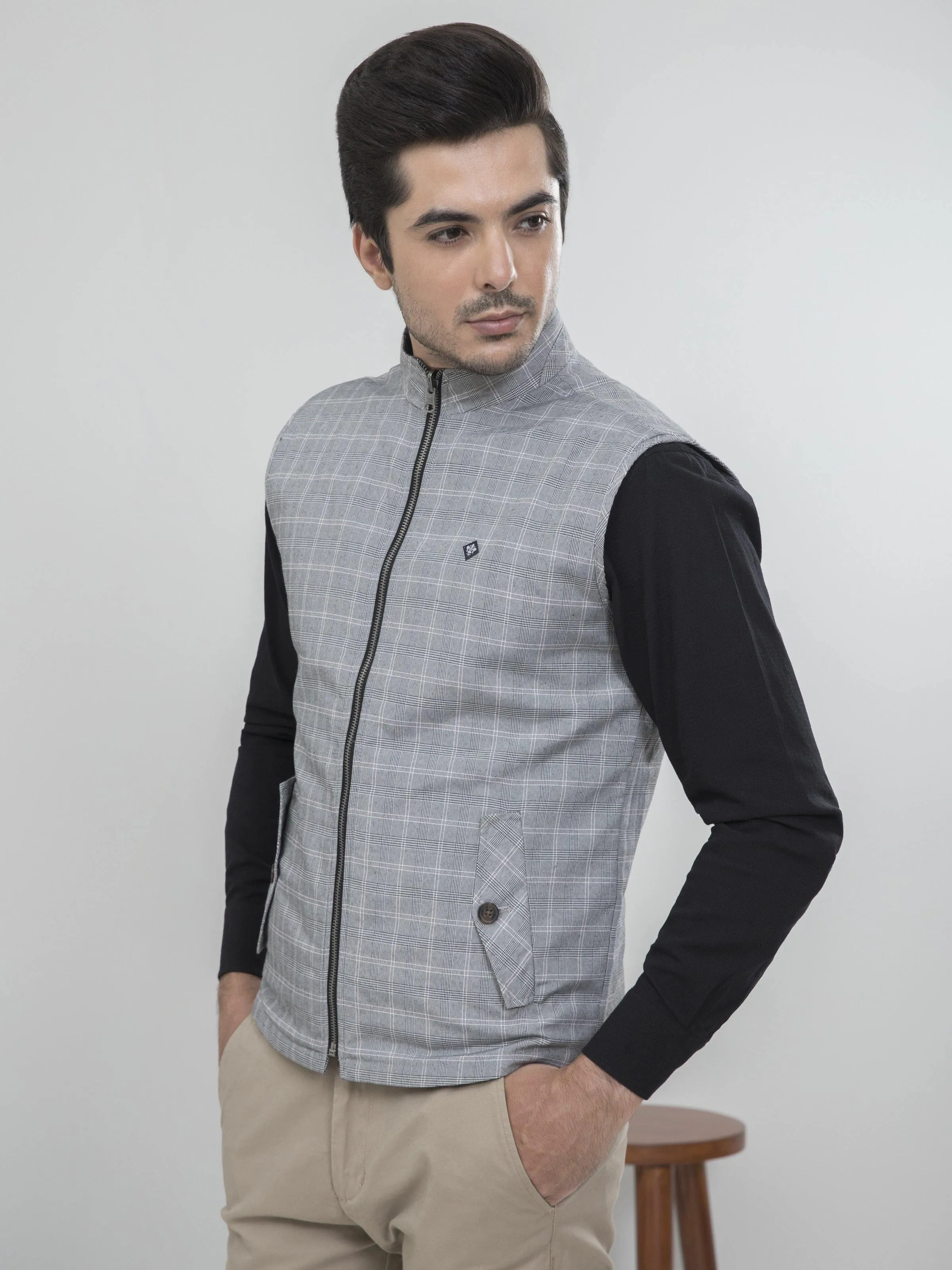 REVERSIBLE SLEEVELESS WHITE BLACK CHECK