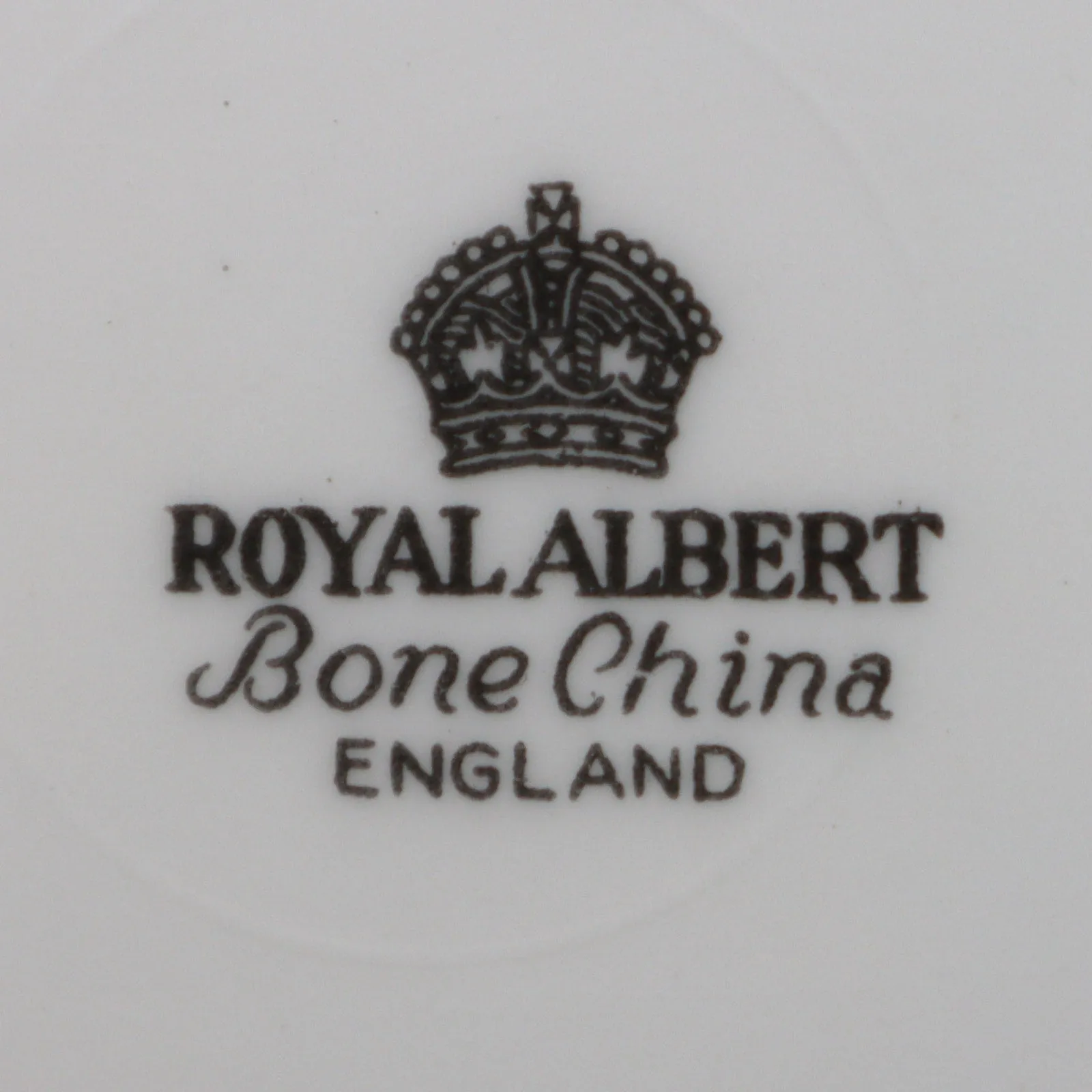 Royal Albert ROA47 Salad Plate 8 1/4" Gold Laurel Vintage 1960's
