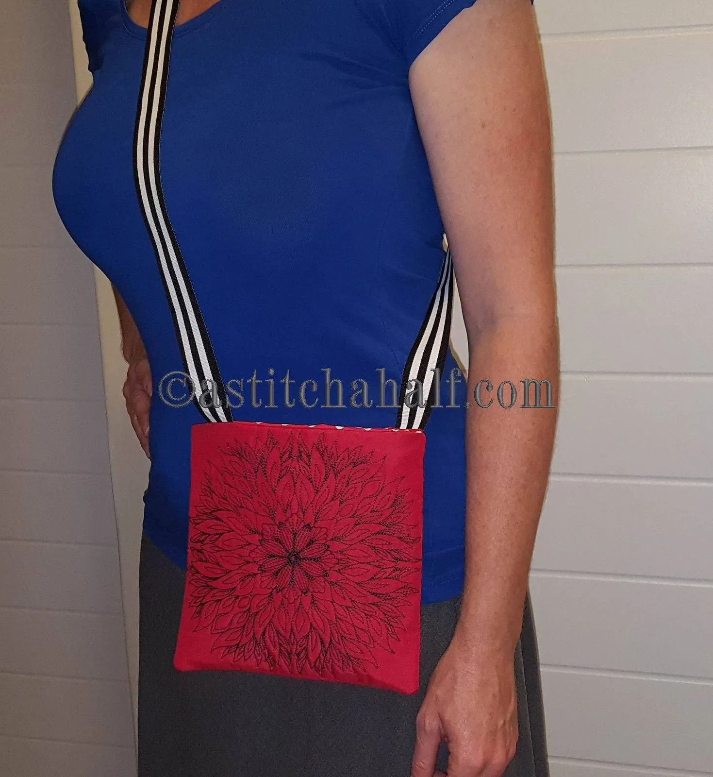 Scorching Sun Monochrome Cross Body Bag