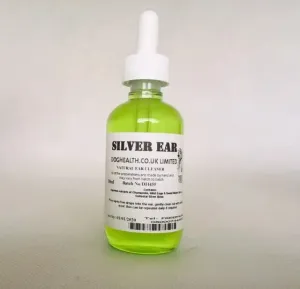 Soothing ear cleaning solution