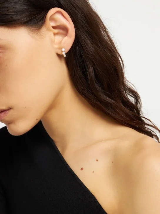Sophie Bille Brahe   Trois Perle mono earring 
